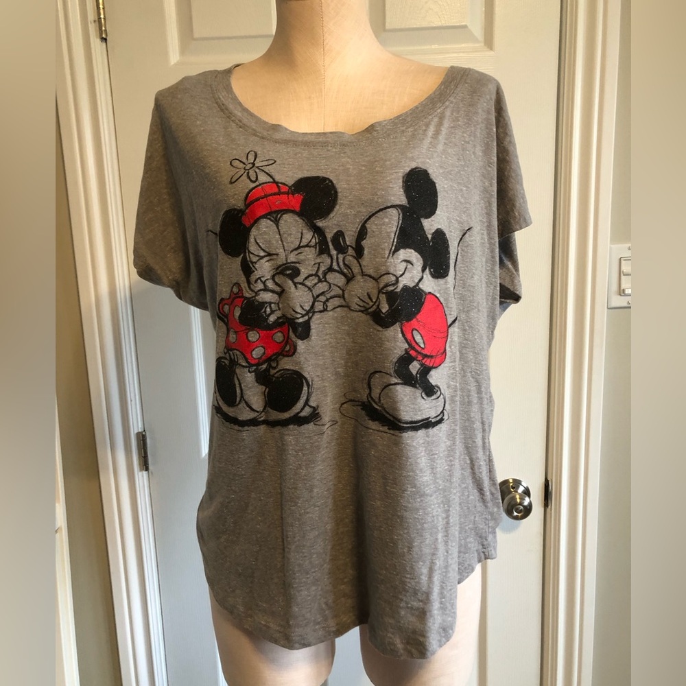 3/$40 Disney Mickey and Minnie Mouse top